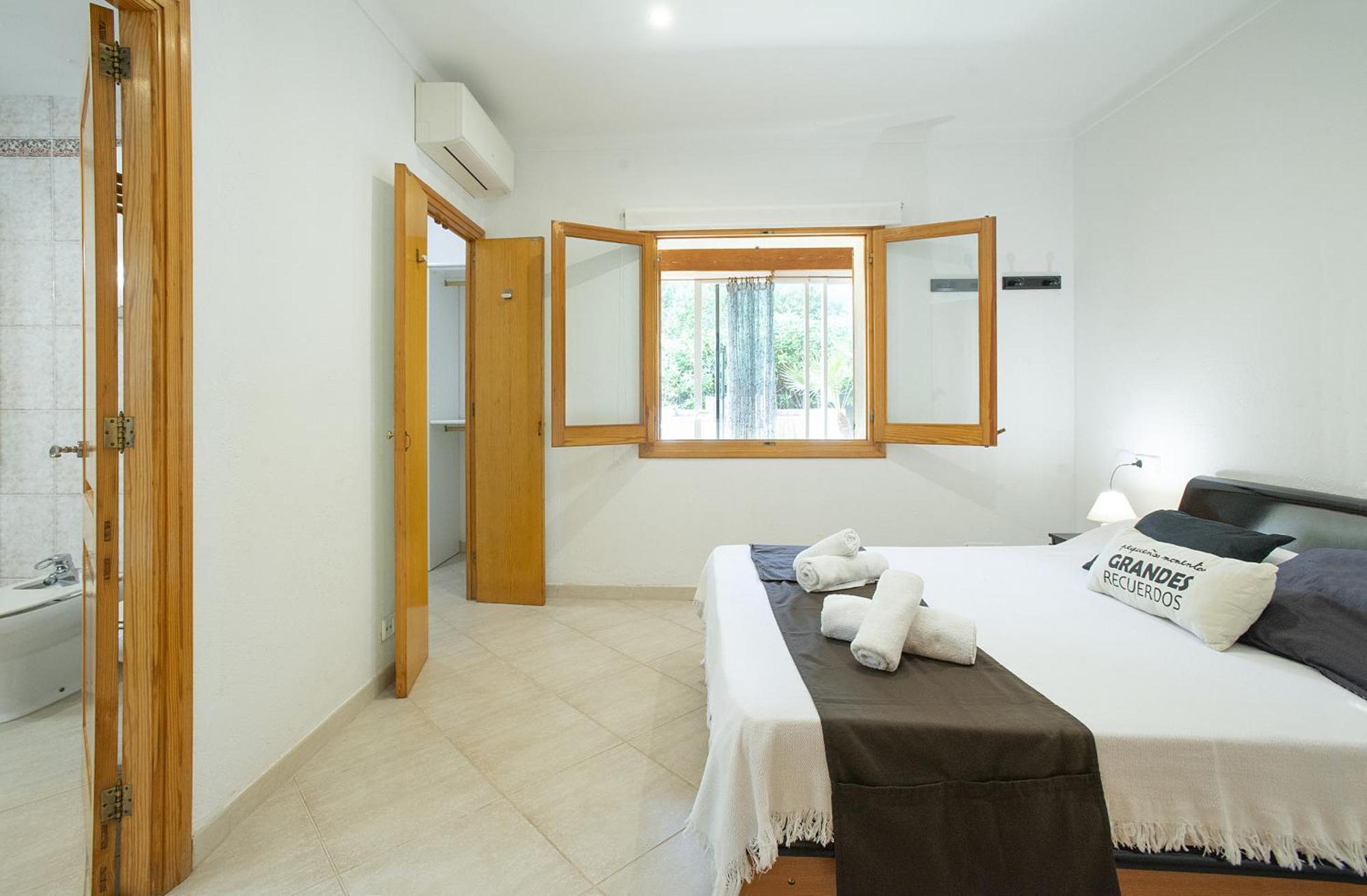 Owl Booking Villa Laura - 8 Min Walk To The Beach ปอร์ต เด โปเญนซา ภายนอก รูปภาพ